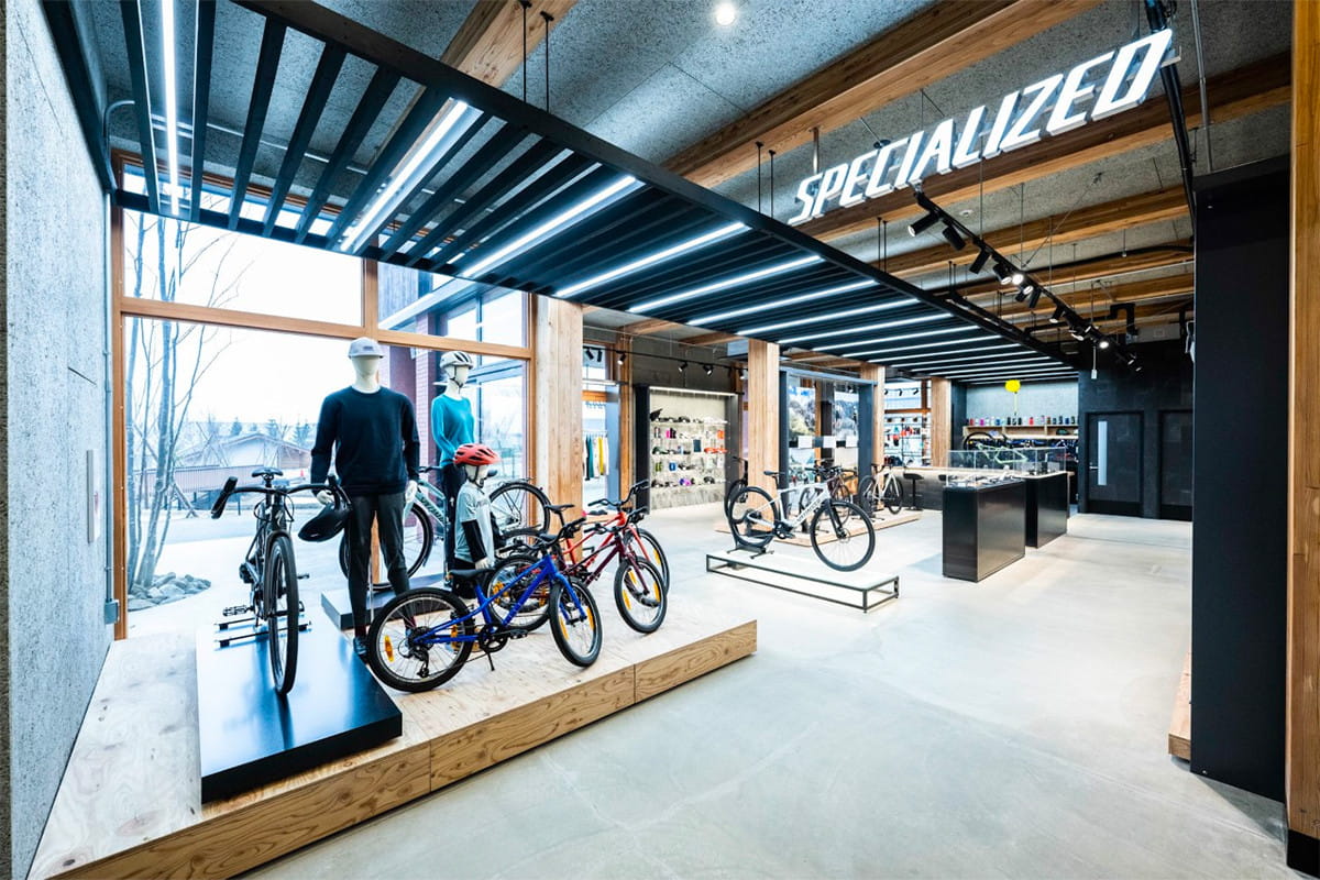 すぺしゃらいずど スペシャライズド DivergeやChisel、Sirrus Xに新色登場 - 新製品情報